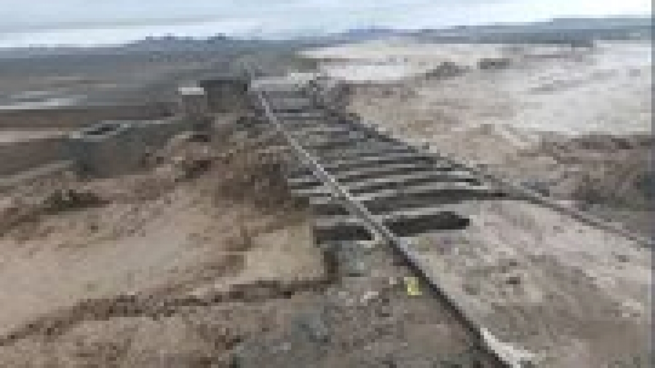سیلاب برای قطار تهران-گرگان دردسرساز شد